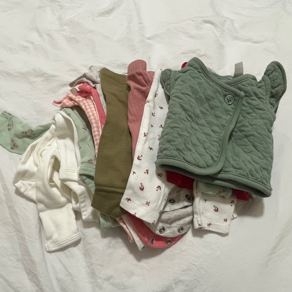Carter’s NB baby girl clothes